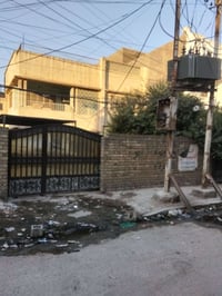 بيت للبيع المشتل 2عقار عن الشارع العام مساحه300متر واجه12 هاتف 0772222...