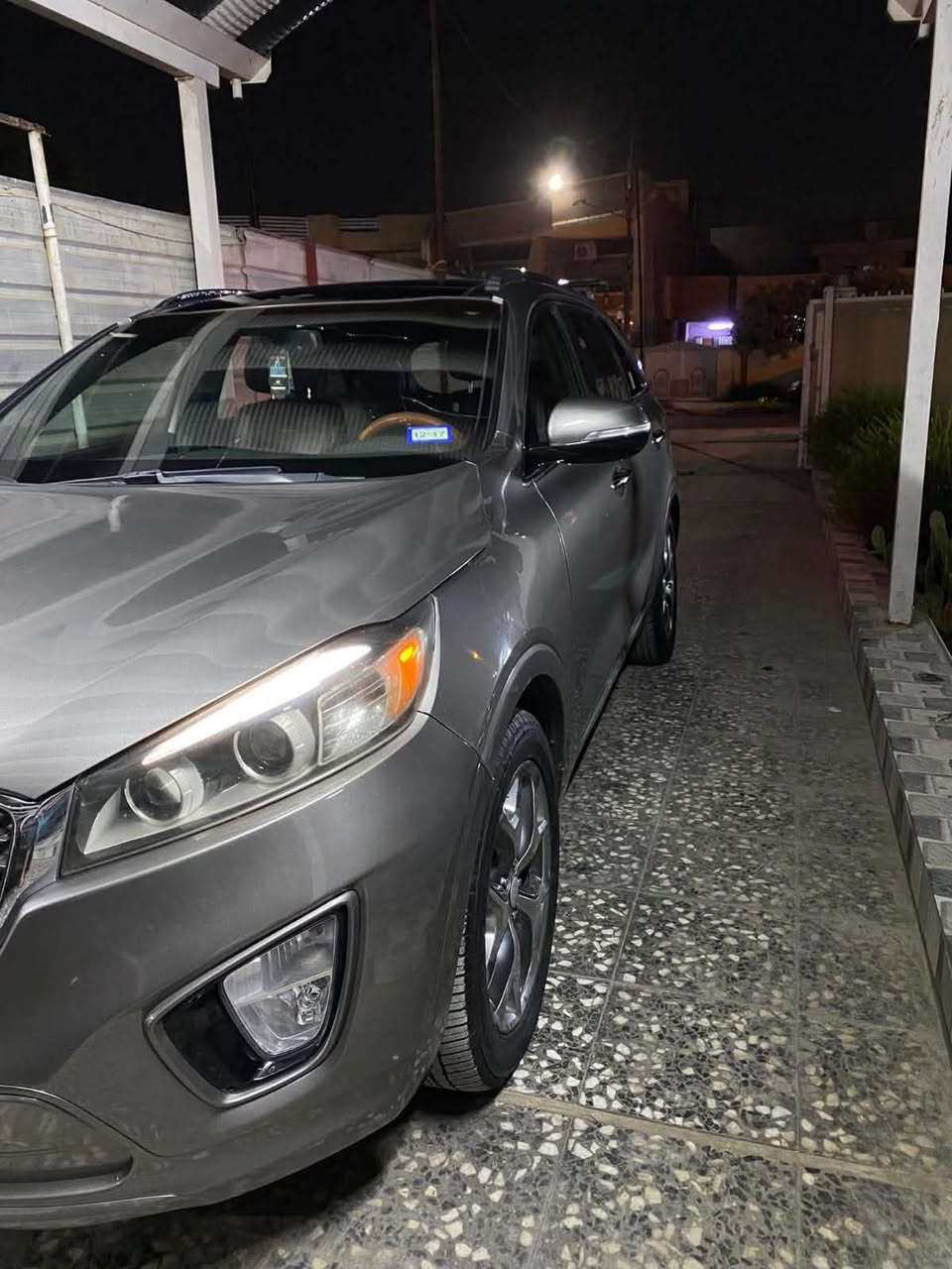 Kia sorento 2016
المواصفات :-🔥
للبيع او مراوس 
١- بصمه تشغيل وابواب وصندوق
٢- لد امامي خلفي اوتوا اشارة مري
٣- حساسات خلفي 
٤-كامرة دواره 
٥- كشنات الاماميه كهرباء تبريد تدفئة 
الخلفي تدفئة 
٦-قطعتين تبريد
٧-بانوراما 
٨- شاشه كبيره 
‏٩- usb , aux , Bluetooth امامي خلفي
١٠- فول تحكم استيرن 
١١- نظام ترحيب عند الاقتراب من السياره 
١٢- صندوق ذكي شفط  ينفتح وينغلق اوتو
١٣- محرك 2000 تيربو 
١٤-  كشنات جلد
١٥. جي بي ايس
١٦. ثلاث انظمة قيادة .sport. eco. normal
١٧.بردات خلفيه بلادي 
١٨.مري شفط
١٩.ستيرن تدفئة
٢٠.مرآة عاكسة 
بيها نواقص و بعض الملاحضات 
رقم بغداد بأسمي 
السعر  ١٦٥ وبيها مجال
مكاني حي الجهاد 
للاتصال ***********
