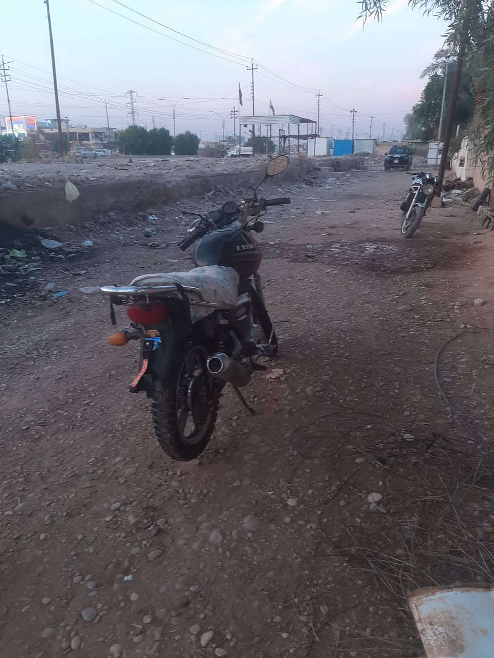 مقفول • ناقص بطارية • كهربائيات شغاله