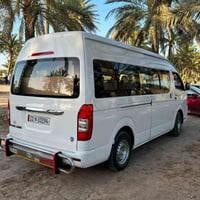 بسم الله الرحمن الرحيم كنك لونك  موديل ٢٥  ماشية ٥٠  سيارة بحالة ممتاز...