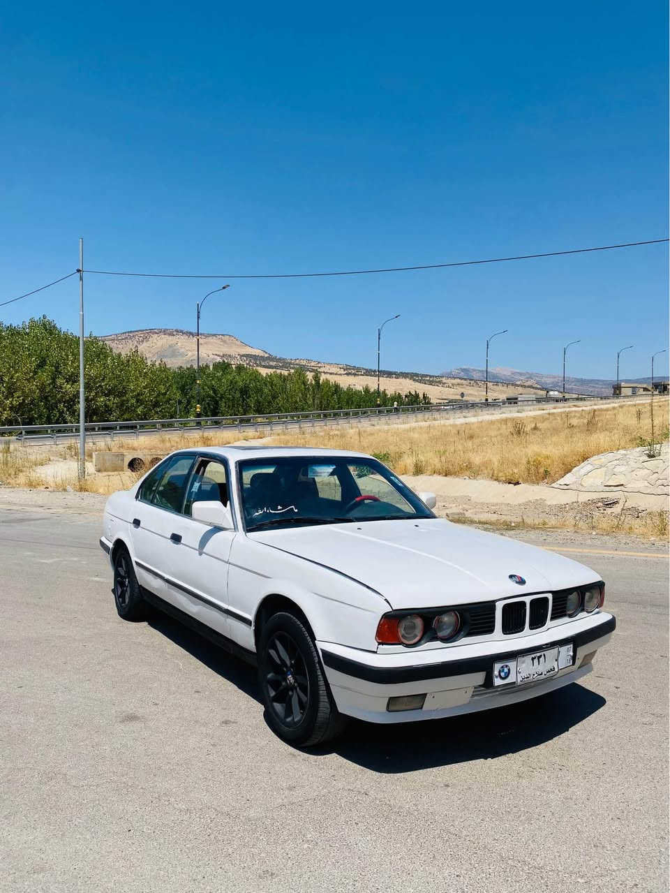 Bwm 525 tomatek full 
گێرومەكینە بەشەرتە  سەیارەكە زۆر جوانو خاوێنە 
یەك دینار مەسرەفی تیدانیە سەنەوی ئەسلی شەرت ئەوەلێات 
تەقەو رەقە بەشەرت كامل جایزە
١٧ وەرەقە مجالەك كم 
*********** واتساپپپ أربيل, العراق
