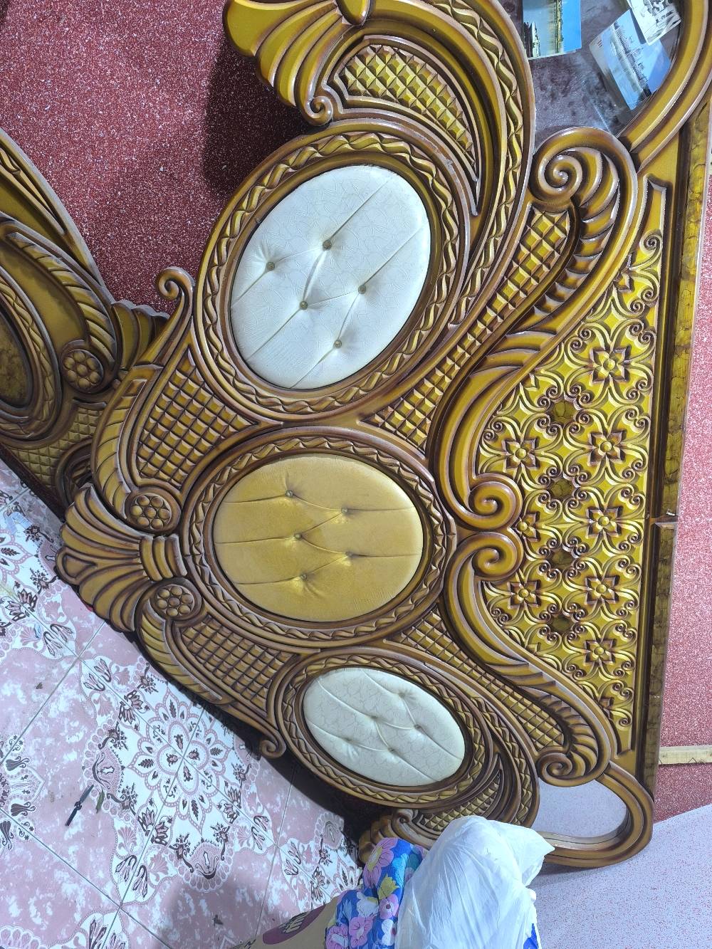 غرفه اخشاب • ٦ قطع • مستعملة مرة وحدة