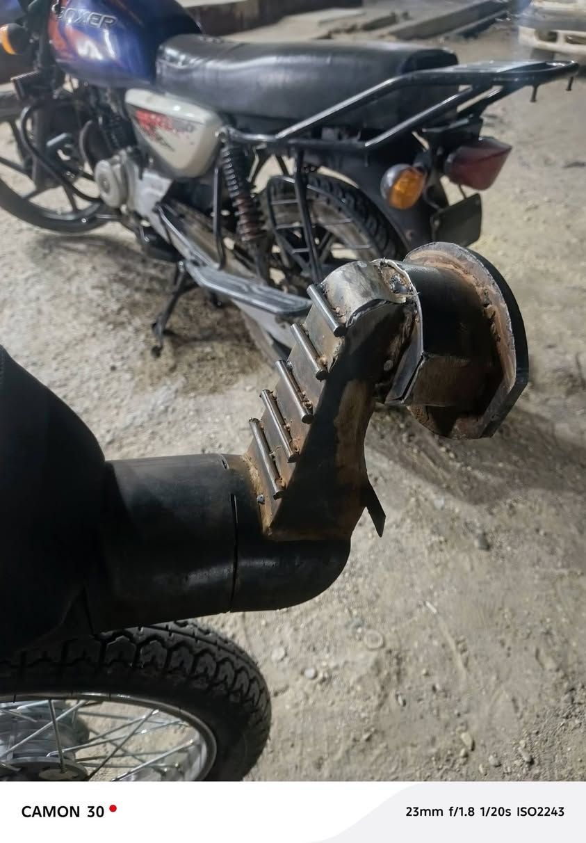 سبايدر للبيع حديد ثقيل 60 بي مجال بسيط ✅
*********** موجود خاص و  واتساب

نص مكتوب في الصور:
- CAMON 30  23mm f/1.8 1/33s ISO795
- CAMON 30 23mm f/1.8 1/20s ISO2972