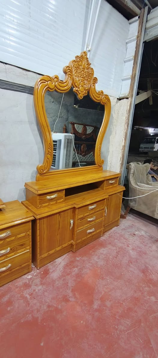 سعرها مليون 300قفل
***********
