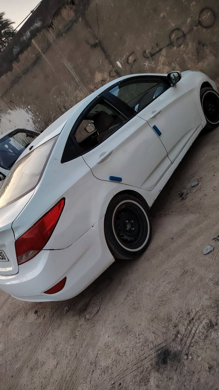 سياره أكسنت موديل ٢٠١٦ للبيع السعر على خاص وأني مكلف بل نشر هاذا رقم صاحب ساره ***********
