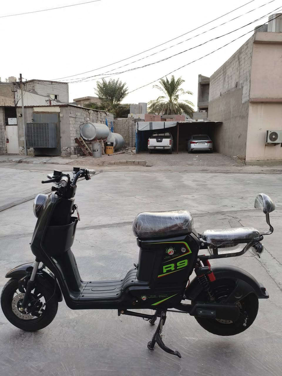 ماطور شحن 2026
R9
5بطاريات شرط فحص 
لايتات لد 
بريكات هيدروليك 
دبلات غاز 
سرعه99
سعر 425بي مجال 
عنوان ديالى جلولاء ***********
