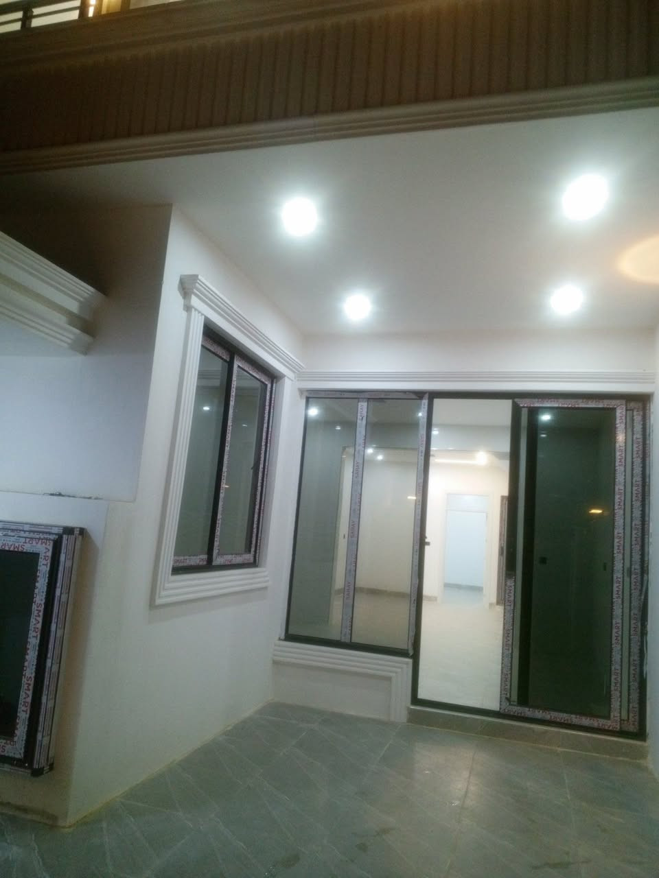 على بركة الله،،،،،،،،،،🏠🌟🏡💐🏡🏠💯🏠🏡
البيت راقي جدا وجاهز بدون استخدام طابقين درج داخلي المساحة 100م درج داخلي كامل المواصفات من الدكت المركزي والسقوف المغربي واجه ملكى الفرع مبلط واسع السعر 58 مل للشراي اتصل ع الارقام *********** شوراو قرب كلية الزراعة 
***********🏠🏡💯🏠🏠🏠 بو فروشتن ڵه شۆراو نزیک کۆڵێە زراعە خانوەکه سفری به کار نه هاتوە 2ڤات مه ڵه کێ نرخی 58 مڵ 🏠🏡💐🏡🏠📞📞
