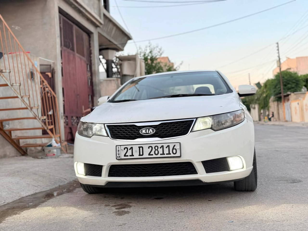 کیا سیراتۆ 2010 گیڕ ئۆتۆماتیک
هیچ بۆیاخی نییە 
گێڕ و مەکینە بە شەرت
 سەنەوی هه تا 2030 نوێیە
 چوار ویل و تایەی لۆک شاشە
 و کامێرا دوو سویچی لەگەڵە
 سەیارەکە تازە و پاکە

گیرومەکینە بەشەرت 
 زۆربەجوانی پاکی ماوە 
هیچ خەلەلیکی تیدا نییە 

ژمارەی خاوەنی 
***********
***********
