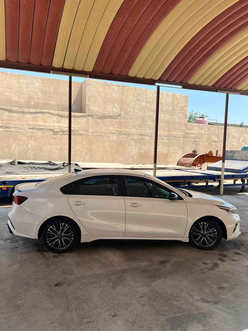 #المركبة     : كيا فورتي 2024
#الضرر       :  كما موضح في الصور 
#الرقم.       : مؤقت
#السعر      : 125ورقة وبيها مجال
________________________
المواصفات
✅ كيا فورتي 2024 فول 1/1 فئة GT lain 
✅ محرك 4 سلندر 
✅ لايتات زينون عالي ناصي  
✅ حساسات امامي خلفي 
✅ جنطة كهربائي 
✅ بصمة 2 ابواب وبصمة تشغيل وتشغيل عن بعد
✅ هاند بريك كهرباء 
✅ شفتات ستيرن
✅ دخول بصمة ذكي

✅ غرفة السيارة جلد اسود اصل 
✅ تطعيم دشبول وابواب كاربون فايبر
✅ اشاير مري 
✅ مري شفط كهرباء 
✅ شاشة دشبول كبيرة  للتحكم في ايعازات السيارة 
✅ السيارة 5 راكب مع 3 قطع تبريد
✅ تحكم ستيرن جهتين متكامل الايعازات
✅ رادار امامي خلفي تفاعلي للتنبيه من التصادم
للاستفسار ***********

