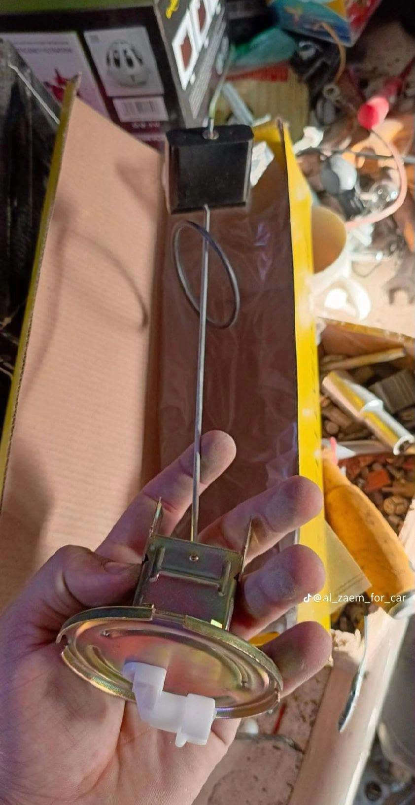 كماليات وادوات الزعيم كركوك  ***********
كركوك سايدين كراج الشمال قرب الجملونات الجديده محل رقم ١٧ بصف عالم الكوري مقابيل الاستداره تقريبا 
توصيل ٦الف جميع محافظات العراقيه

نص مكتوب في الصور:
- كماليات وأدوات الزعيم ادوات اوبل فكترا واوميكا تحديث كافة السيارات شاشات - دوسات - لحاية - لايتات زينون سبايدرات - شوتات رياضي *********** *********** بإدارة / علي الزعيم @al_zaem_for_car
- @al_zaem_for_car
- 22 جىف تع
- @al_zaem