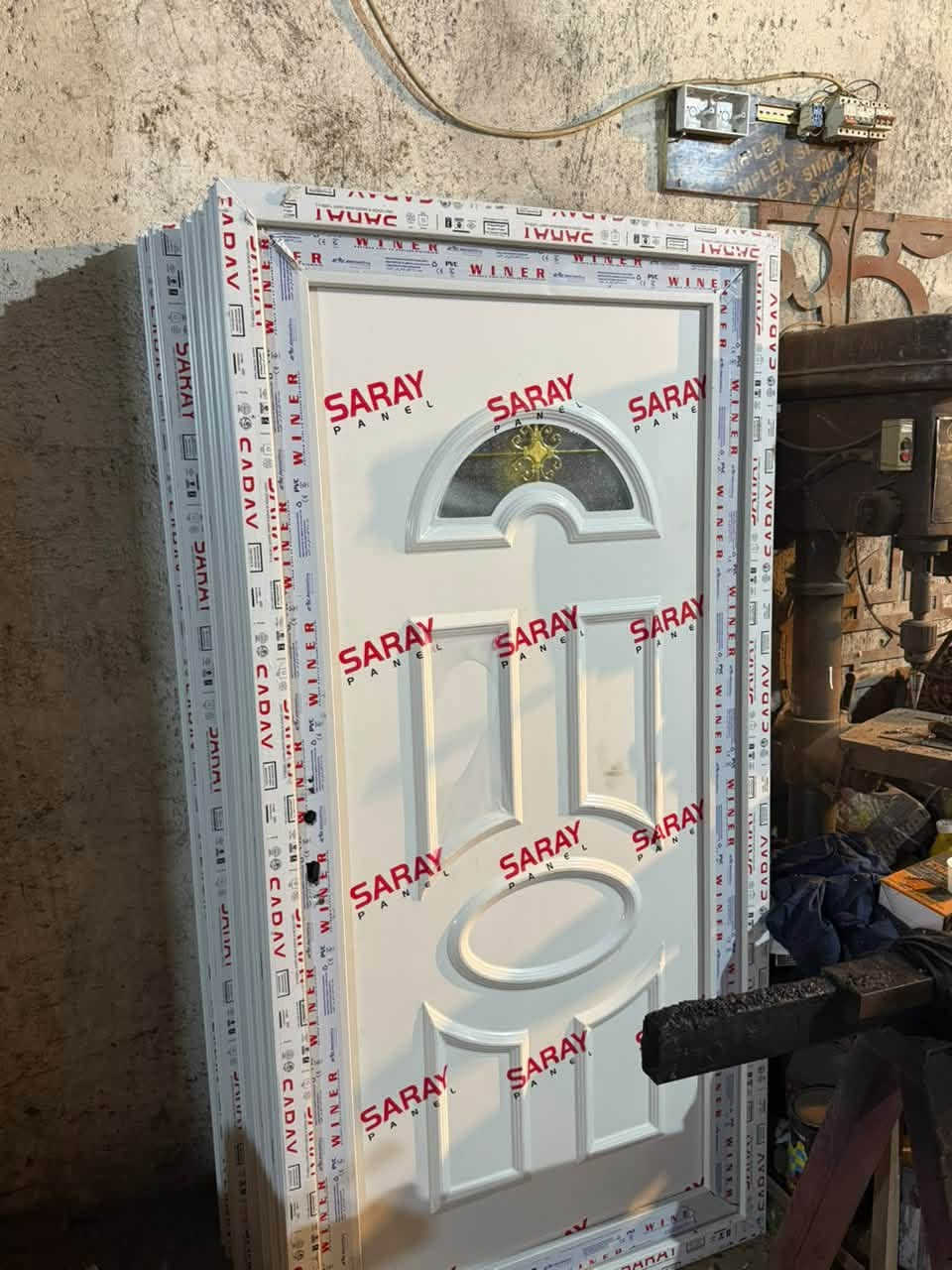 بيبان • شبابيك • هوائيات