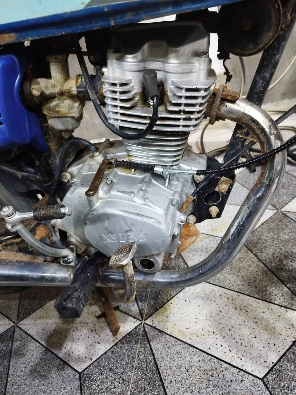 دراجه نامه متياز أوراق أصليه السعر 450 مجفته مره وحده العنوان البصره شط العرب الصالحيه ***********

