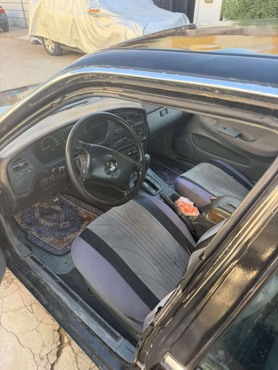 للبيع دايو برنس فراشه جاهزه من كلشي
موديل 1997سنويه 2028جاهزه كير محرك تحويل مباشر تريد وكاله السعر 26$وبيه مجال موقع السياره الرمادي الخمسه كيلو استفسار اتصل ***********
