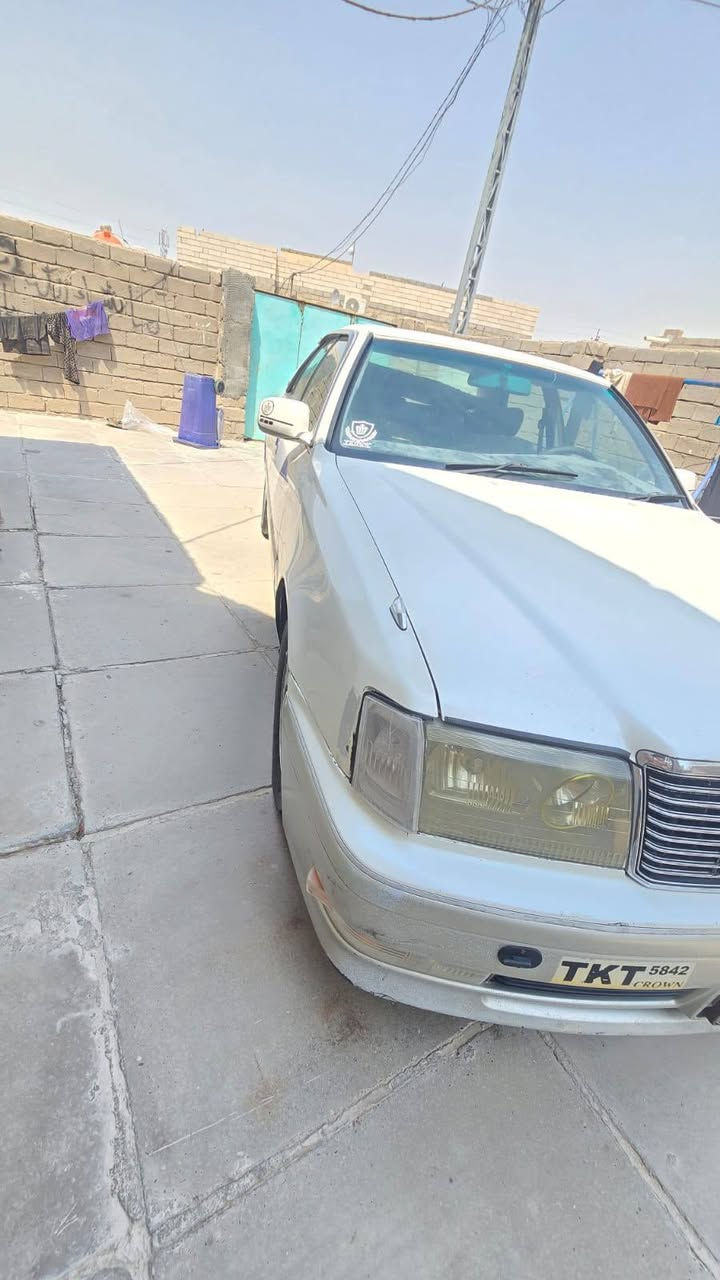 سلام عليكم سياره كراون راس الثور موديل 1997 مكفوله كفاله عامه
تبريد ثلج فتحه شقاله مكينه فيفيتي فيشتين شاصي 55 
تخم تاير السعر100ورقه العنوان البصرة الزبير الرقم ***********
