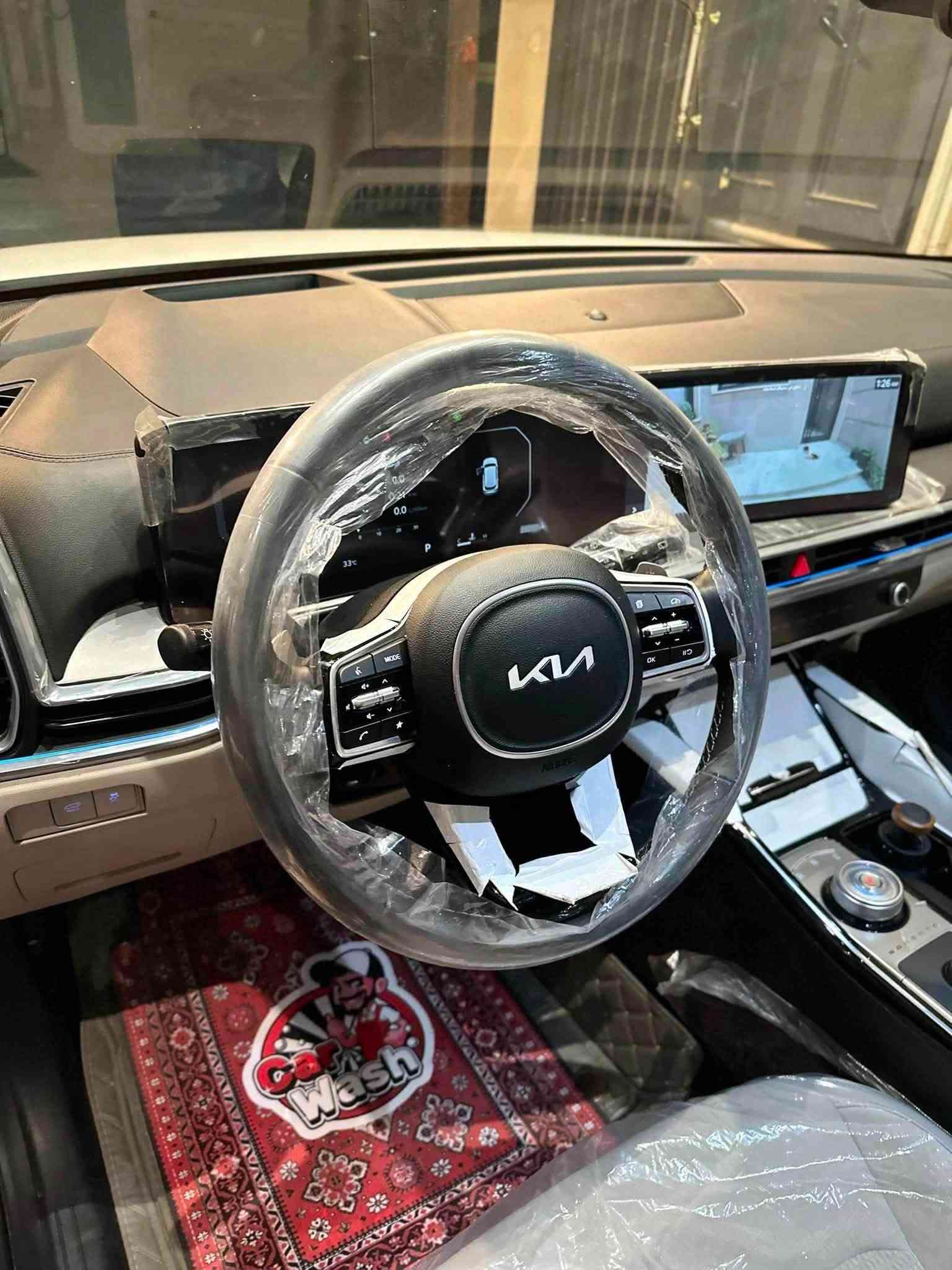كيا سورنتو 2025 فول اربع كاميرات بانوراما / ماشيه 3000 بعدها زيرو ضمان الشركة الدولية 
السعر: 330 ورقة فقط
رقم بغداد | العنوان: بغداد – السيدية
للاستفسار: ***********
المواصفات 
• محرك 6 سلندر
• وارد خليجي الشركة الدولية داخل الضمان 
•كاميرات عدد 4 محيطية تتقدم وترجع بريمونت
• سقف بانوراما
• صندوق خلفي كهربائي
• مقاعد كهربائية
• شاشة إلكترونية كبيرة متصلة
• Head-Up Display (داتا شو)
• تشغيل بصمة
• دخول ذكي بدون مفتاح
• كاميرا خلفية
• رادارات ٣٦٠ 
• شاشة وسطية كبيرة ونظام معلومات متطور
• عداد إلكتروني بالكامل
• إضاءة محيطية Ambient Light متغيرة
• ويلات كروم
• ستائر جانبية
• تحكم بالمقود
• تحكم كهربائي بالمرايا
• حساسات اصطفاف
• مثبت سرعة
• تحكم بالمناخ والتكييف
• أنظمة أمان ومساعدة للسائق
• مقاعد مريحة وتشطيبات داخلية فخمة
• مساحة داخلية واسعة ومناسبة للعائلة
• مواصفات خليجية مناسبة لأجواء العراق
