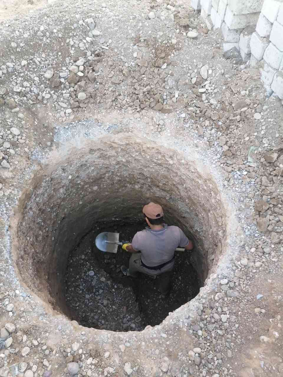 يوجد كادر (حفر منهولات) كما موضح بل صور
السعار جدن مناسبه 

 الستفسار التصال
***********
***********
