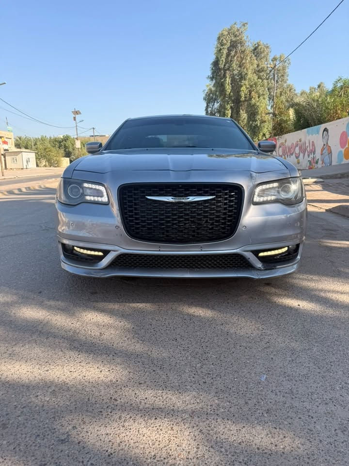 📣 كلين تايتل كفالة عامة دخول جديد
🔱 كرايسلر أوباما 2018 S أصل  
S 3600 تو ويل 🛞 

🔘 رقم بغداد تحويل ثاني يوم 

🟠 المواصفات
• رادار جانبي 
• ⁠دمام مع سماعات من شركة
• ⁠بيتسس
• ⁠حساسات امامي 
• ⁠حساسات خلفي 
• ⁠اشاير بالمري 
• ⁠بنوراما 
• ⁠شفتات ستيرن 
• ⁠بجم عريض بلاد 
• ⁠دوسات عراض بلاد 
• ⁠كاربلي 

📍 مكان السيارة بغداد 

☎️ رقم الهاتف
***********
