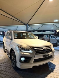 لكزز LX570 • ٢٠١٤ • كفاله عامه
