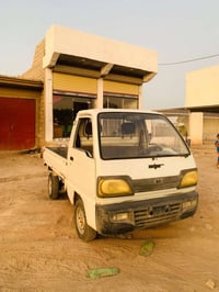 للبيع • شاحنة • بدون تفاصيل