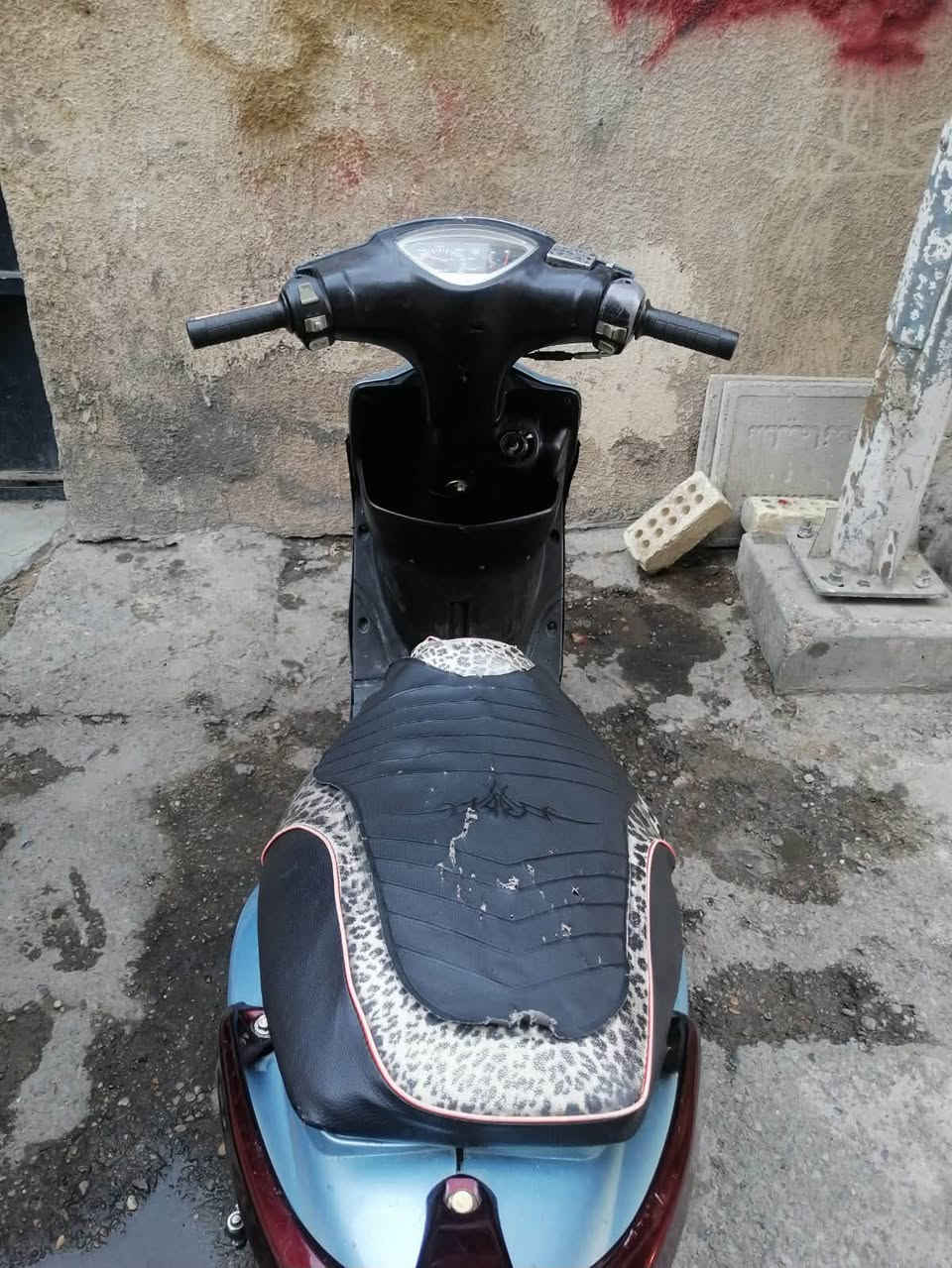 ماكس عدله للبيع دراجه كامله مكمله شلعه معدل كفرات بلاديه سلف هندر كربائياتها نقصها بس كلوبات وبريك الامامي والباقي كله ٺــمۘــٰٱ̍مۘ.  ًالسعر ٤٧٠ بيها مجال مكاني بغداد الاعظميه 

‭***********‬
