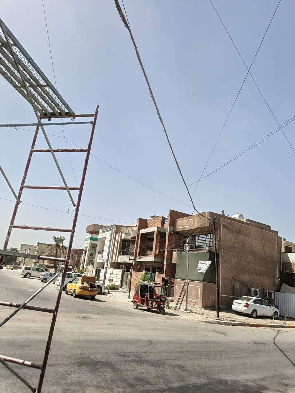 سلام عليكم احنه كادر انصفي وايرات الوايرات المتروكه انشيله وال تشتغل نضربه شناطه ونعليه وااي واير ينكطع احنه نتحمل مسوليته نكل بوردات تحويل تصفيه كلشي نشتغل واي ضمانات تريده تبقه يمك وانطي عل مولد500الف وهاذا رقمي بي واتساب واني خادم***********
