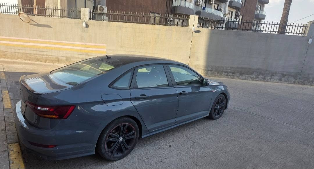 ⚜️VW Jetta⚜️
مۆدیل : 2019 👉

ڕەنگ : چیمەنتۆیی ناوازە 🩶

بۆیاغ : کلین تایتڵ دەعامی لۆ دەعامی بەشەرت 👍

مەکینە : V4
2.0Turbo 🔥

مواسەفات : GLI ❤️‍🔥
شاشە گەورە - کامیڕە - حاسە - کورشین هیتەر -  کورشینی دواوە هیتەر  - ئاوێنە ئیشاڕەت - لایت پێش و پشت لید - لایت زینۆن - بیلاد سەقف ڕەش - زۆر مواسەفاتی تر فول فولە 🫡

ماوەی ڕۆیشتن : 74,000Mile 👌

نرخ : 160$ 💵 مەجال

تێبینی// سەیارەکە زۆر پاک و خاوێنە هەموو شتێکی بیلادی ماوە یەک دەستە بێ کێشەیە گێڕ مەکینە تەبرید ڕادار بەردی گزۆز تەحویل وەکالە غەڕامە هەمووی بەشەرت بۆ زانیاری زیاتر پەیوەندی بکە لەگەڵ ڕێز .

ژمارەی تەلەفۆن 📱 :
*********** viber.whatsapp أربيل, العراق
