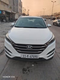 توسان خليجي 2016 بيها بنيد صبغ  يرادلها ترتيب صدر مع تبريد  السيارة مه...