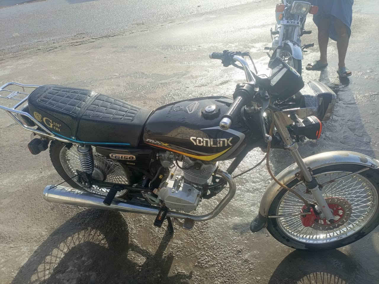 السلام عليكم دراجه للبيع موديل 22 سعر 450 بيا مجال مكاني شهربان***********
