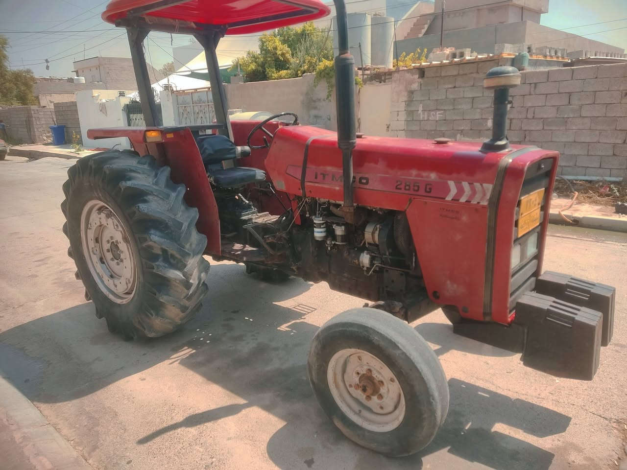 ترکتر ٲیرانی مودیل ۲۰۱۰ بۆ فرۆشتن هیچ شوێنێکی نە کراوە تە وە بە شرتی ناو جۆت شوێن قضاء مخمور     ***********         4093382 0750
