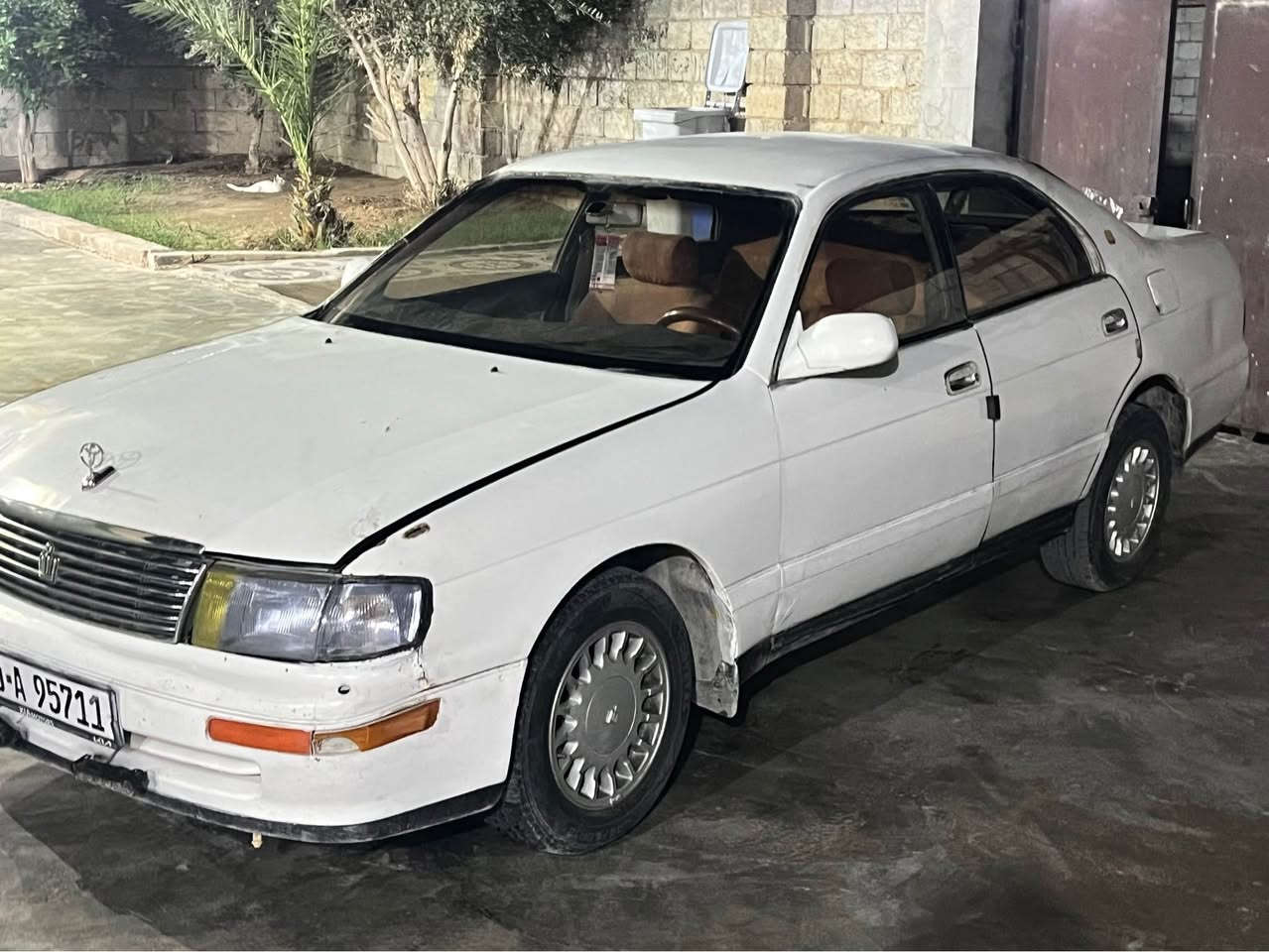 بطة رقم ديالى سنويا جديدة مكينه كير مكفولات بيها معجون بالقماره ما عرف شنو واكع عليها الشاصي لغد مكفولات وبدون كص مكانها ديالى حمرين سعرها 28 وبيها مجال 
*********** خناقين, ديالى
