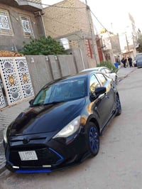بيع مستعجل كورلا ياباني يارس موديل 2019 السعر 83 وبيها مجال  مكينه وكي...