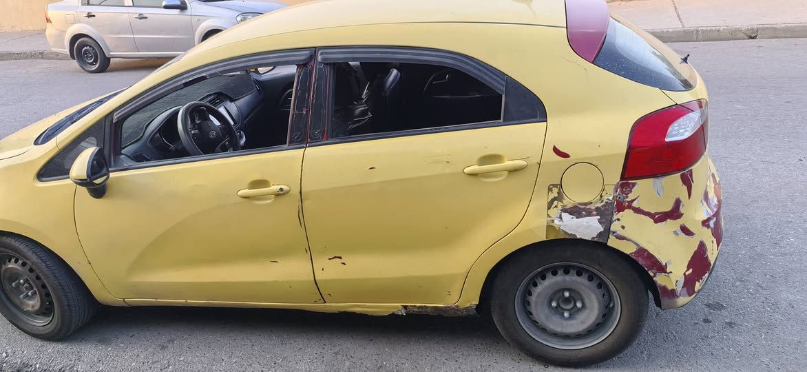 كيا ريو مضلع منغولي ٢٠١٢  أمريكي سياره باسمي بيها كوبون  بيها معجون مكانات أثر تحرير السقف والأبواب بسعر مناسب مكاني القادسيه الأولى  للتواصل
***********
