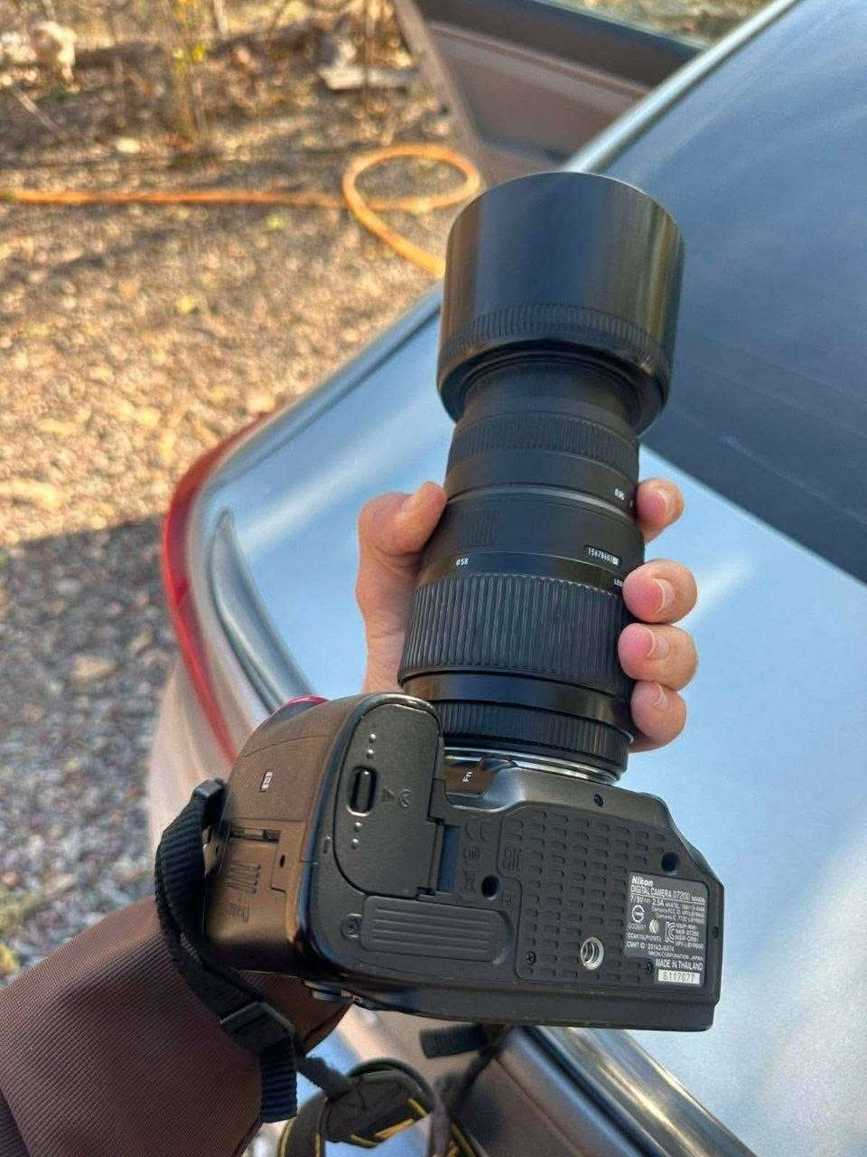 فرۆشتنی خێرا   nikonD7200  لێنزی 18-200 بۆفرۆشتن  هەردوکی پیکەوە  395هزار قفلی  ٭تەنها ئەودرزی شاشەی هەیە   بەشەرت و بێکێشە  تەنها 22k گرتوە ***********
