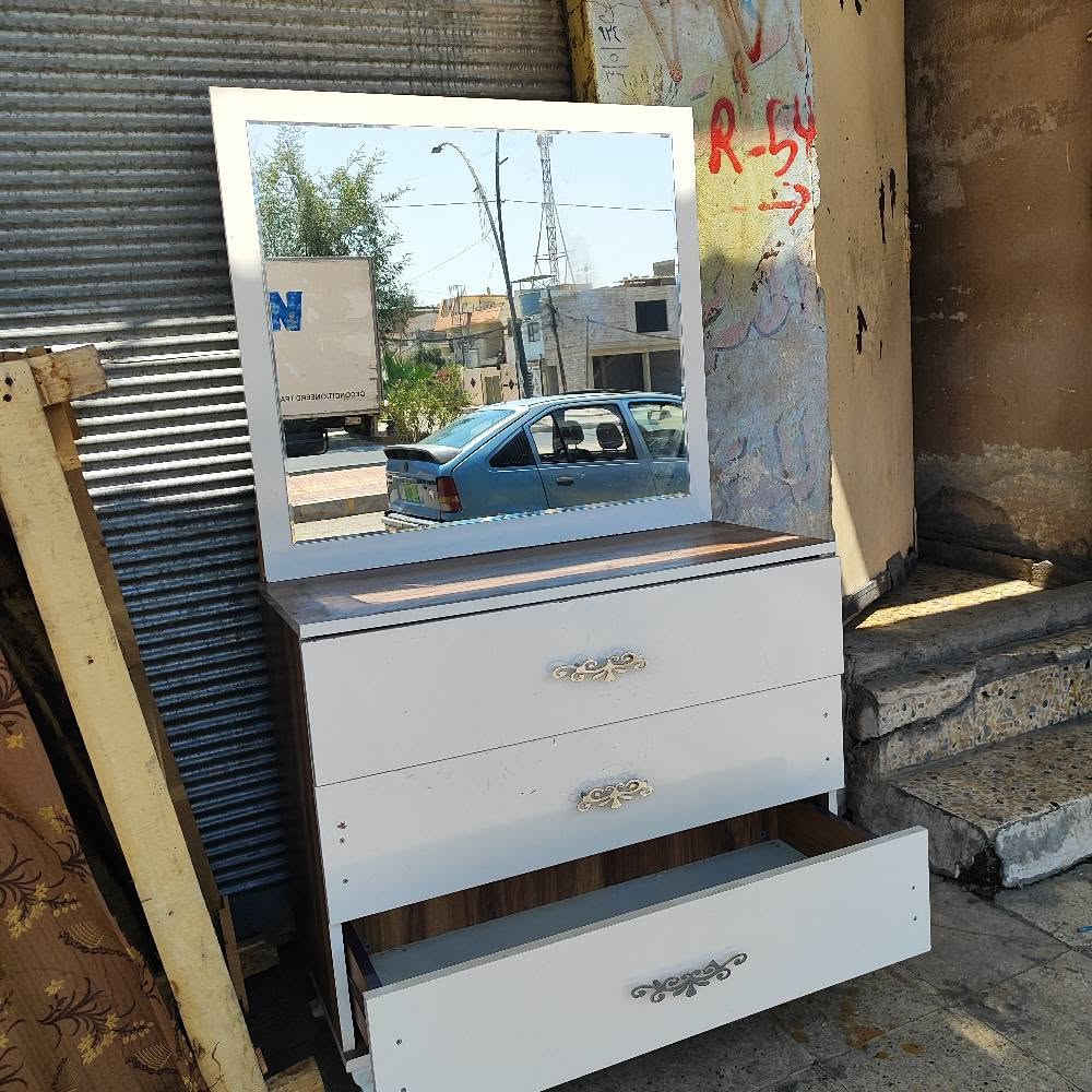 ميز تواليت نضيف حيل الرفاعي *********** موصل, نينوى
