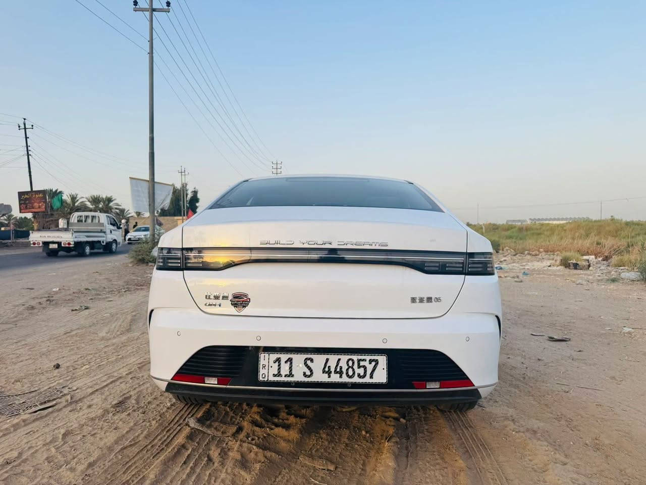 السلام عليكم
BYD دستروير 
موديل 2025
فول مواصفات 
كفاله عدا الفطر بدعاميه موضح بصوره
ماشيه ٣٣ الف
رقم بغداد 
مكانها بغداد ( سعر ٢٠ مليون وبيها مجال ) 
***********
