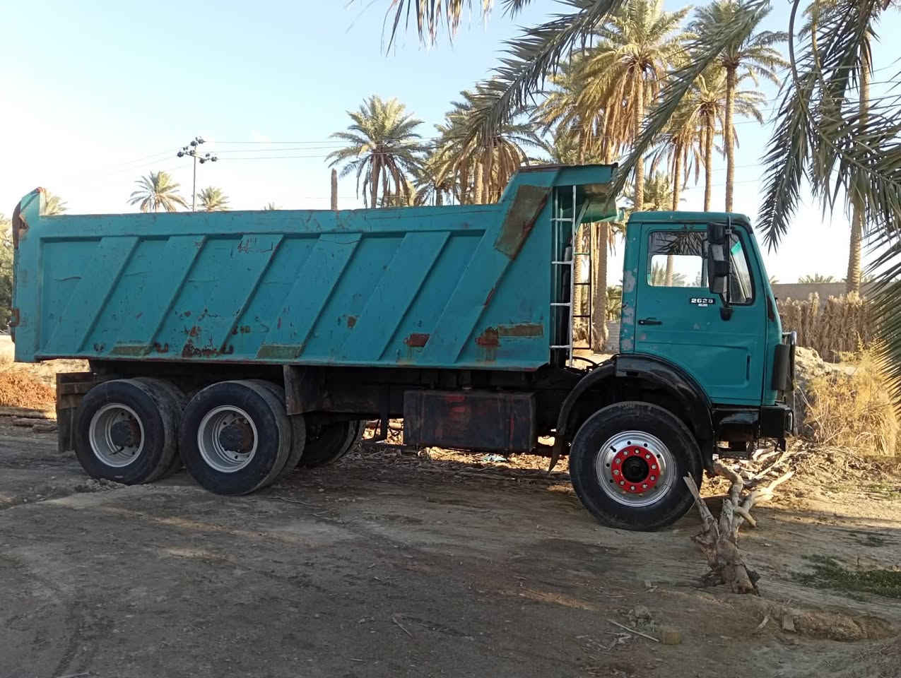 البي ٧٥ للبيع او مراوس البي بترا 
محرك ٢٨ نضيف. كير 160

رقم ألماني  رباط عوج   للاستفسار الاتصال ***********
