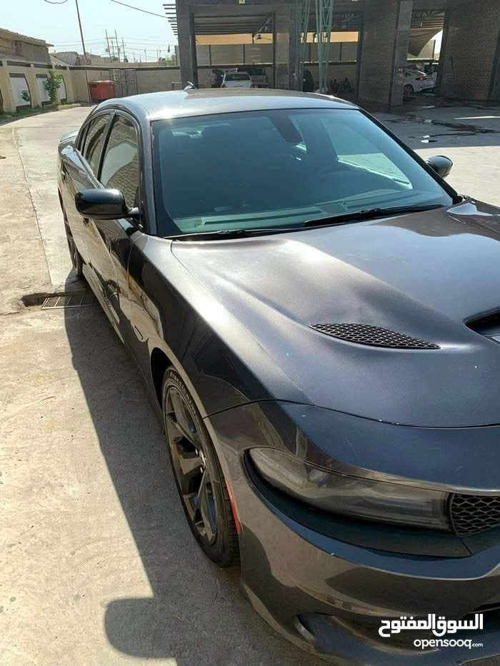 السلام عليكم
دوج چارجر للبيع

موديل 2016

رقم بغداد 

محرك ارتي 5700

الحادث جانبي صفحة السايق 

السيارة على ايدي صارلها 6 سنوات ماداخلة استعراض 

منظومة تبريد جديدة 

تخم بلكات جديد 

فيت بم والمساعد جديد 

بطارية جديدة 

مكان السيارة بصرة 

السعر 165 وبي مجال حك الجية
***********
