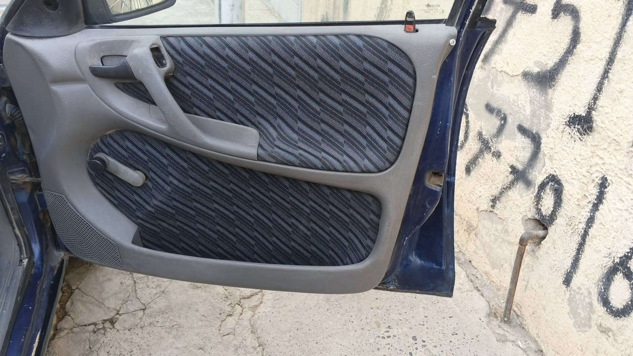 اوبل استرا للبيع موديل 92 كير محرك شرط كهربائيات شرط حداديتها شرط رقم انجليزي سنويه 28 رقم قادسيه عنوان موصل هذا رقمي اتصل وبيك خير وتدلل ***********
