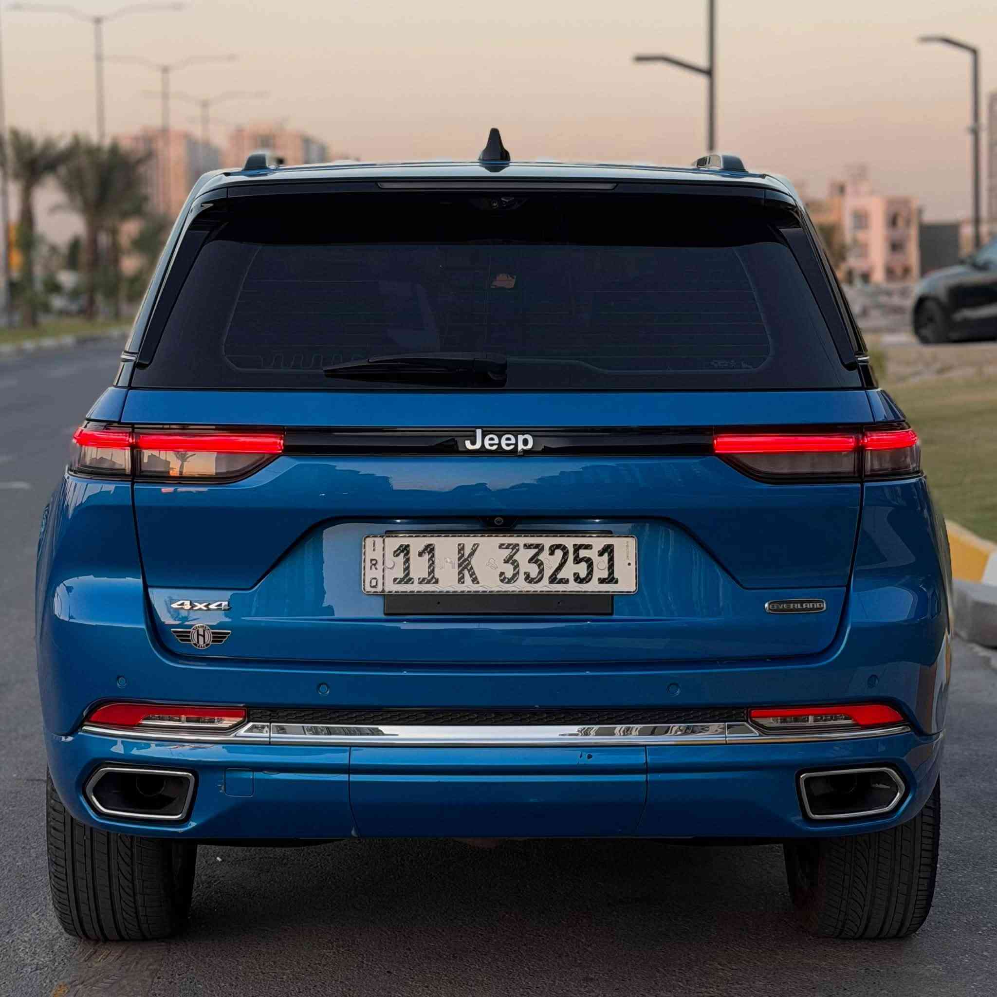 السلام عليكم
جيب أوفر لاند 2023  خليجي مكفوله كفاله عامه 

السعر 39500$

وكاله هارلم 

مغلفة ppf كريستال

حجم المحرك V6 3.6L 

مااشيه 46 الف

رقم بغداد تحويل ثاني يوم

اللون ازرق مميز

داتا شوو

لون الداخل اسود 

مفتاح التشغيل بصمة 

تشغيل عن بعد 

بانوراما

جكات

فتح الصندوق كهرباء او تمرير قدم

 دفع رباعي 4WD

اريل نفكيتر 

رادار 

مانع تصادم

 تحديد المسار

نظام الرؤية الليلية

مستشعر نوم السائق مع نظام توقف آلي

أوتو بريك

حساسات أمامية

حساسات خلفية 

لايت زينون + LED 

كشافات 

بك لايت LED 

/ جكات 

ويل كب 20

4 دسك

حساسات ضغط الاطارات 

اشارة في المرايا الجانبية 

المرايا قابلة للطي كهرباء 

النقطة العمياء

كير ماوس 

هاند بريك كهرباء 

دشبول شاشة ديجيتال 

شاشة Apple Car play 

كاميرا دوارة 

4 كاميرات

ناره الداخلية LED 

مقود جلد حياكة  

شفتات مقود 

مثبت السرعة Cruise 

المودات والاوامر الصوتية 

شاحن هاتف Wireless 

مخرج منفذ الطاقة 

فحص نظام السيارة 

تتسع المقصورة ل 5 ركاب

المقاعد جلد 

المقاعد الامامية كهرباء 

تدفئة وتبريد المقاعد الأمامية  

ذاكرة وضعيات الجلوس للمقاعد الأمامية

مساج الكراسي الامامية

مثبت مقعد الأطفال ISOFIX 

تبريد شاشة مناخين منفصلين 

قطعتين تبريد 

نظام مانع الانزلاق  

حاملات الأكواب 

تطعيم الدواخل ألمنيوم 

وبعد بيها مواصفات 

مكان السيارة بغداد البياع 

رقم الهاتف ‭***********‬
