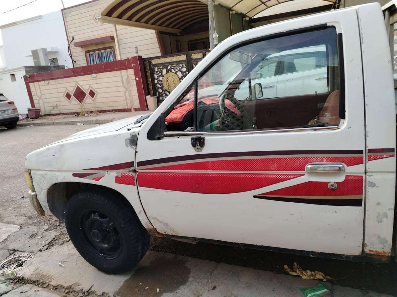 شاحنة • للبيع