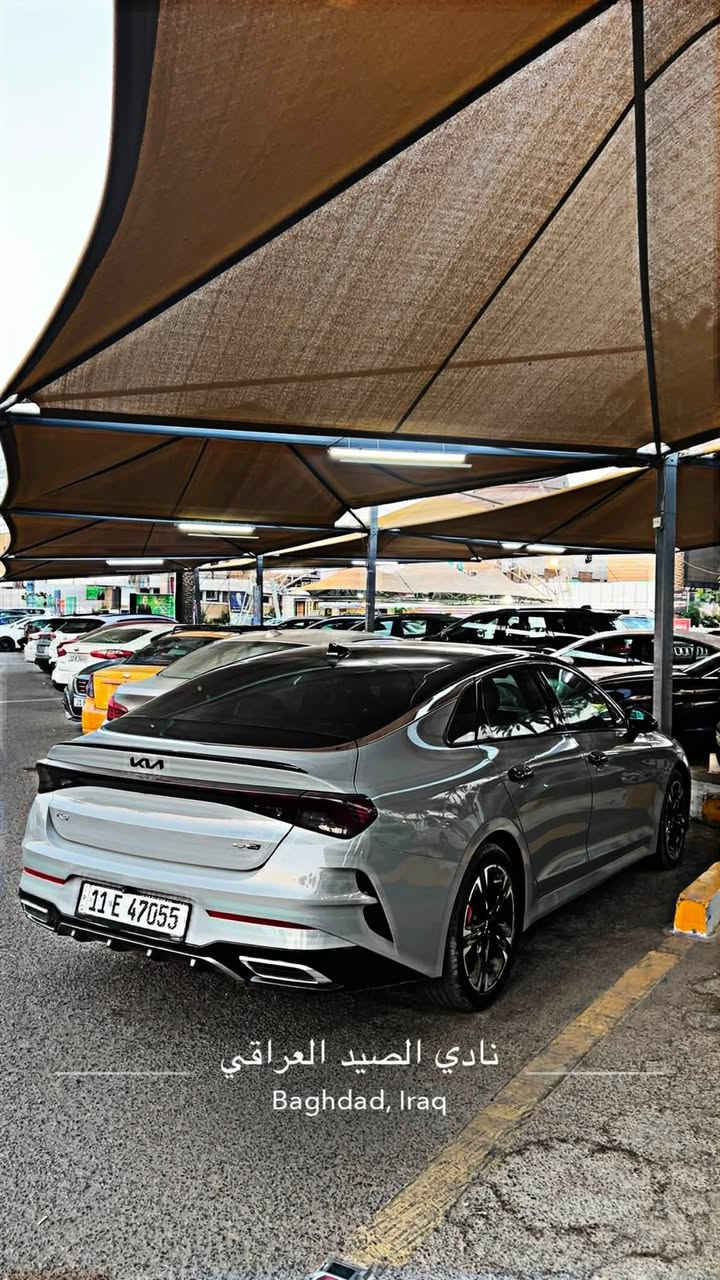 السلام عليكم للبيع
2022 k5 gtline داخل احمر
مواصفاتها المعروفه فول 1/1 للاخير 
السياره ماشيه 73 
السعر 168وبيها مجال بسيط
الحادث موضح بلصور جاملغ وربع من البنيد ايرباك ستيرن  قطعه وحده مبدله بيها والجاملغ البلادي موجود عدي السياره جديده ومصروف عليها هواي
رقم الهاتف ***********
