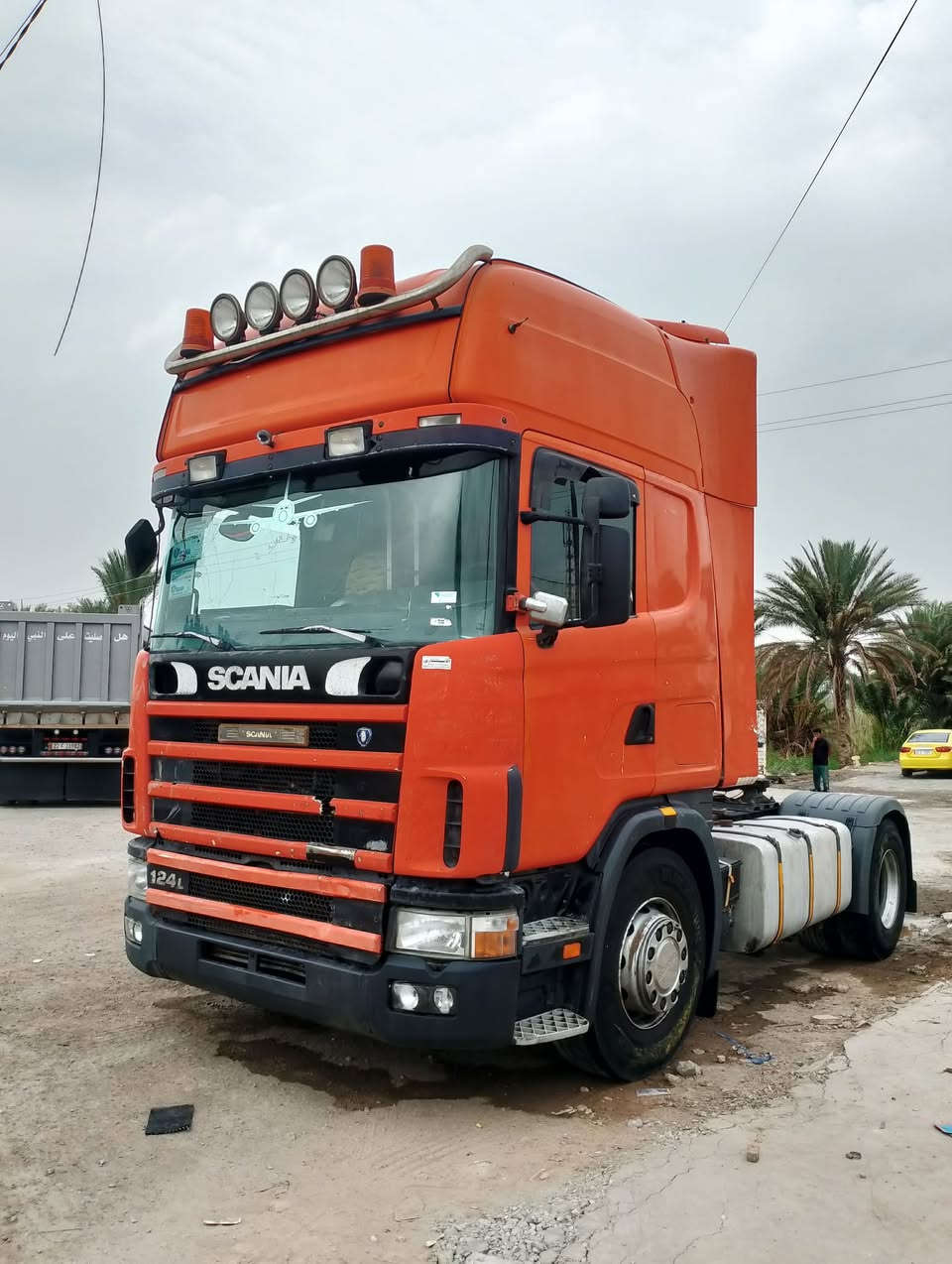 سكانيا موديل 2004 سيارة جاهزه رقم اربيل نافذه 2016 بسم كردي مربوطه براد سعر 80 ،***********
