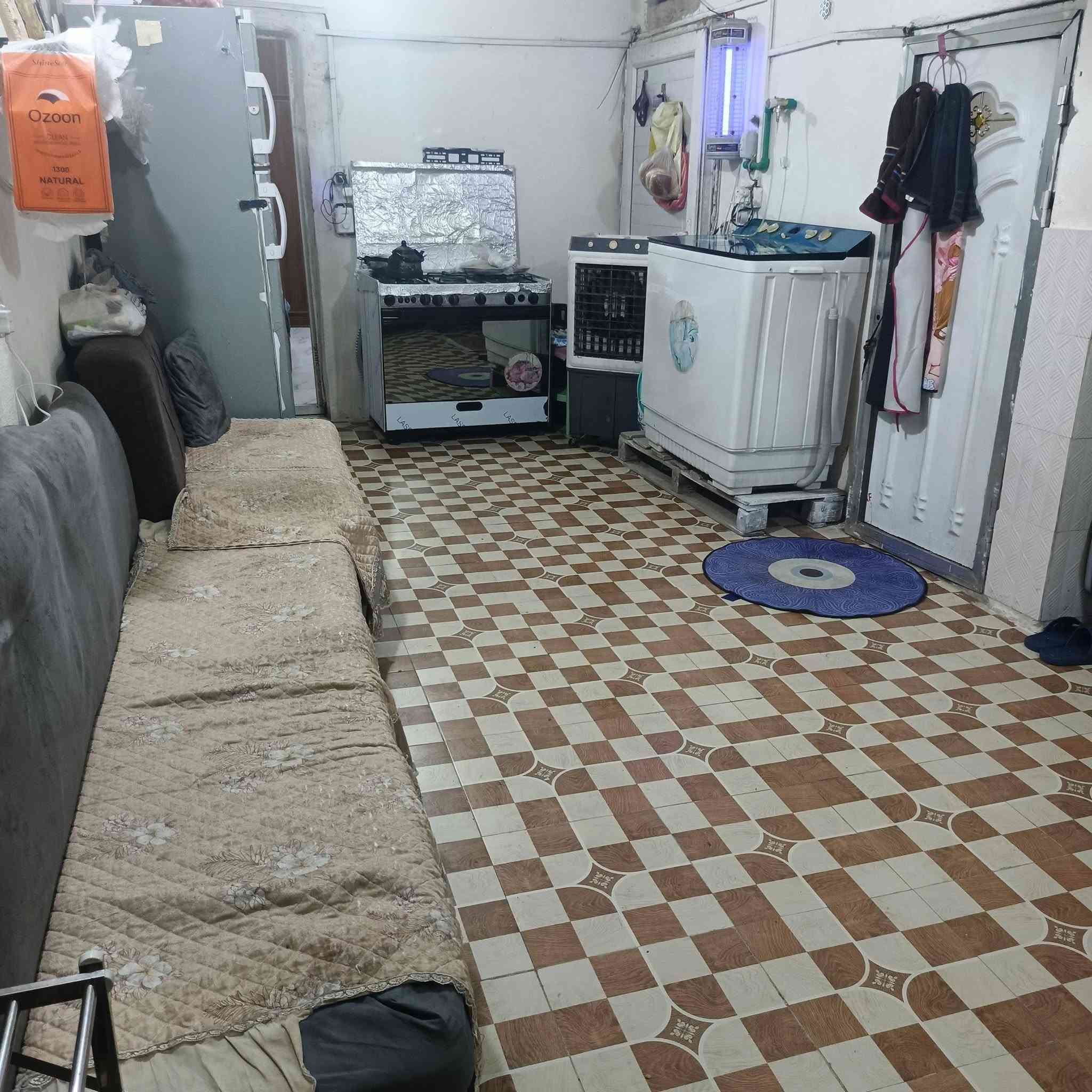 بيت للبيع تجاوز العنوان الشعب الجمعيات بي بناء غرف النوم ٢ ومطبخ صالة خدمات خارجية وداخلية حوش جبير سعره ٢٥بي مجال  ***********
