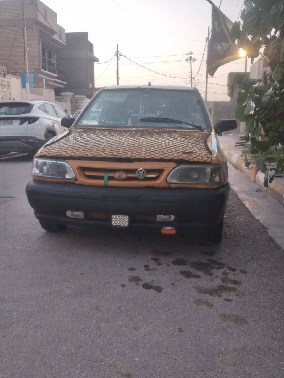 سلام عليكم ورحمة الله وبركاته للبيع سايبة موديل ١٢ مكينة وكير جدد لا تنقيص ولا تبخير خير من الله باتري جديد كهربائيات شغالة السيارة نضيفة للبيع السعر ١٠ وبي مجال المكان واسط الصويرة الرقم *********** ابو عباس

