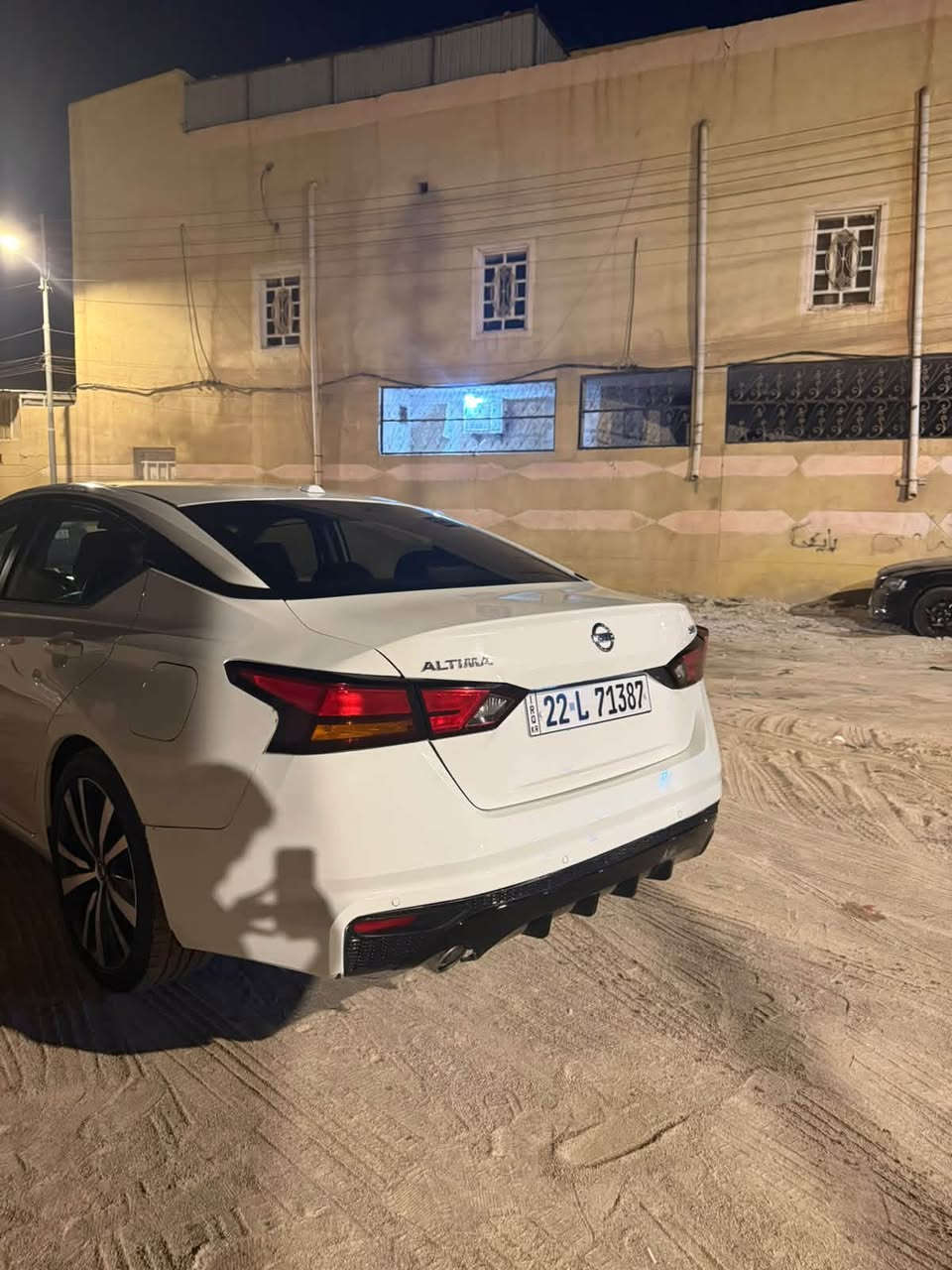 سلام عليكم نيسان التيما موديل 2021 السياره وارد امريكي مكينه4اسلندر مكينه كير تبريد كفاله السياره بيها البنيد مصبوغ والتكم الي بالقماره واكو اماكن تكحيل السياره حلوه  السياره فول ما عدا الفتحه رادارات جانبيه واماميه وخلفيه وبصمه  مكان السياره بالبصره انا عندي وكاله مو تحويل باسمي من ابيع اسويلك وكاله عامه راعي السياره بالبصره السعر115
الرقم***********
