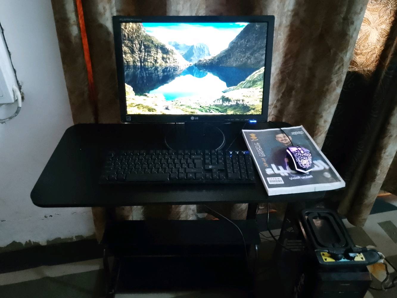 حاسبه للبيع كيس وكيبورد وماوس وسماعات
بدون شاشه