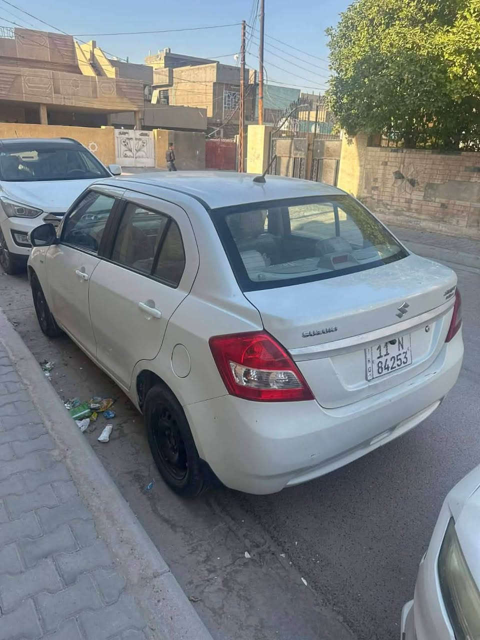 سيارة زازوكي للبيع موديل ٢٠١٧ رقم بغداد سعرها ٦٨ وبيها مجال بسيط مكانها بغداد الحبيبية والاتصال على هذا الرقم ***********
