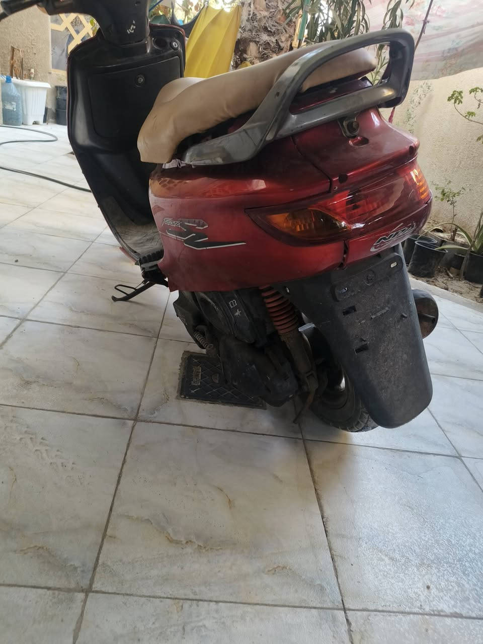 فراشه فحل سعر 380عنواني بصره ابو الخصيب دراجه سلف هندر اشاير هورن لايت امامي زنون ابيض كله شغال عداد البانزين وحساس البريك... بريك امامي وخلفي شغالات الدراجه ناعمه كلش تشتغل نكره شرط نكره (((المكينه مفتوحه)))دبلات اماميه جدد صارلهن 9 اشهر من شادهن كلجات قبل فتره مسويلهن ادامه الضفيره نضيفه ماكو شي بيها جطل وتلزيك ونضافه الدراجه شوفه عينك للاستفتسار راسل وتساب   . ***********
