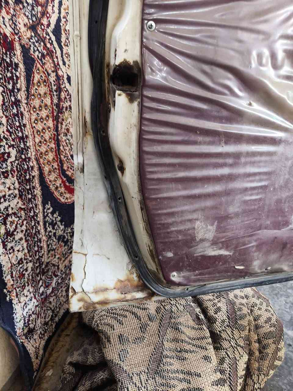 السلام عليكم تخم بيبان بيكم دير كاملات مكان بغداد السعر 200الف وبيهن مجال ***********
