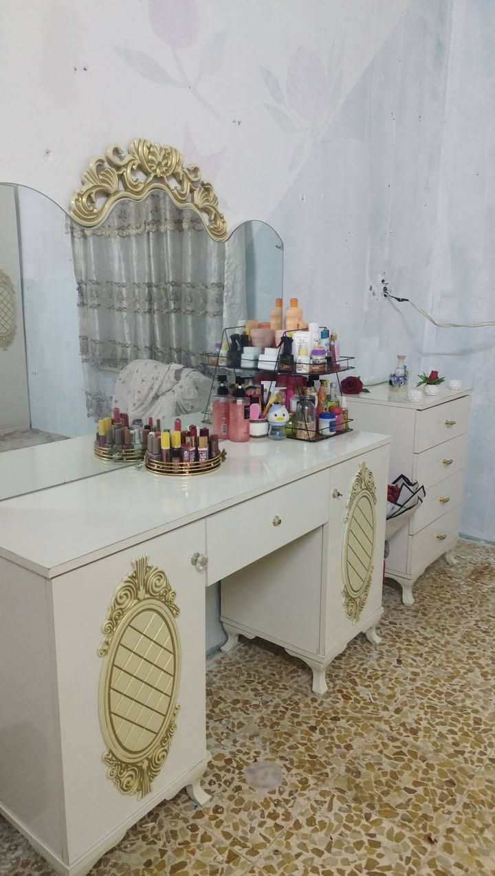 غرفه تركي • نضيفه • موصل حي النتصار